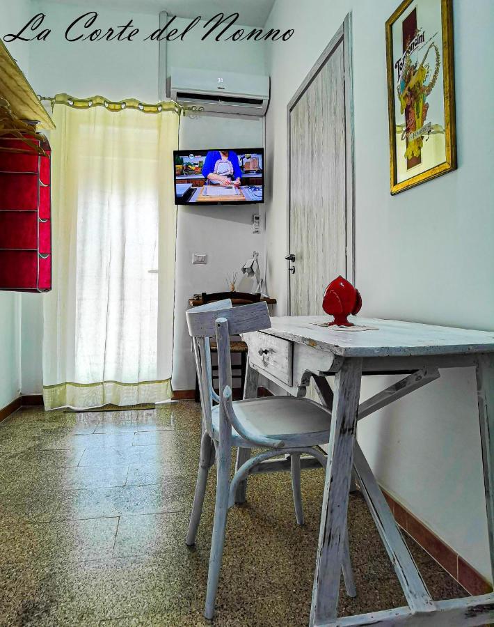 La Corte Del Nonno By Itriahomes Ceglie Messapica Buitenkant foto